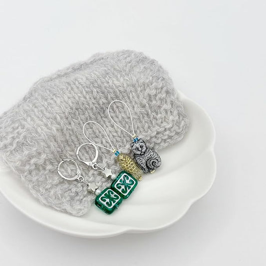 Handmade Stitch Markers for Knitting and Crochet, Two Green Floral Removable Rings, Gold-Edged Fish and Gray Cat Closed Ring, with Storage Case.