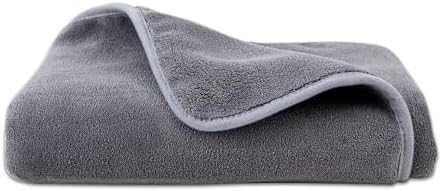 Amazon Basics Super Absorbent Microfiber Car Drying Towel, Streak-Free - Image 3