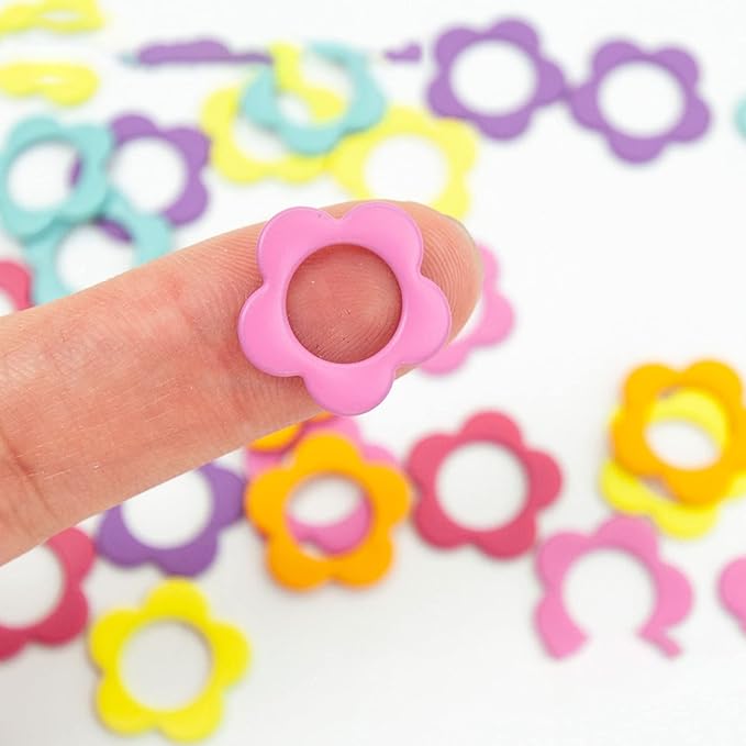 Hilsayum 60PCS Multicolor Stitch Markers Flower Shape Metal Ring Stitch Stoppers Mini Crochet Locking Markers with Wooden Storage Box (Multicolor)