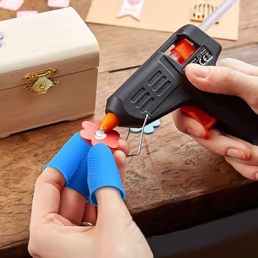 12 Pieces Silicone Hot Glue Gun Finger Caps, 4 Colors Finger Guard Protectors or Hot Glue Wax Rosin Resin Honey Adhesives Scrapbooking Sewing in 3 Sizes-Red/Blue/Yellow/Green