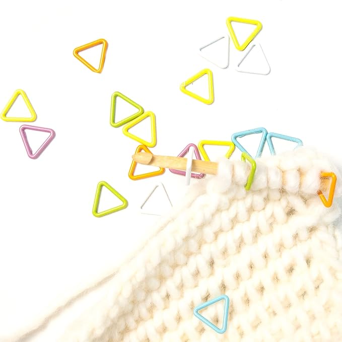 Hilsayum 60PCS Metal Stitch Markers Triangle-Shaped Ring Crochet Markers with Wooden Storage Box Knitting Tool for Sewing Weaving (Multicolored)