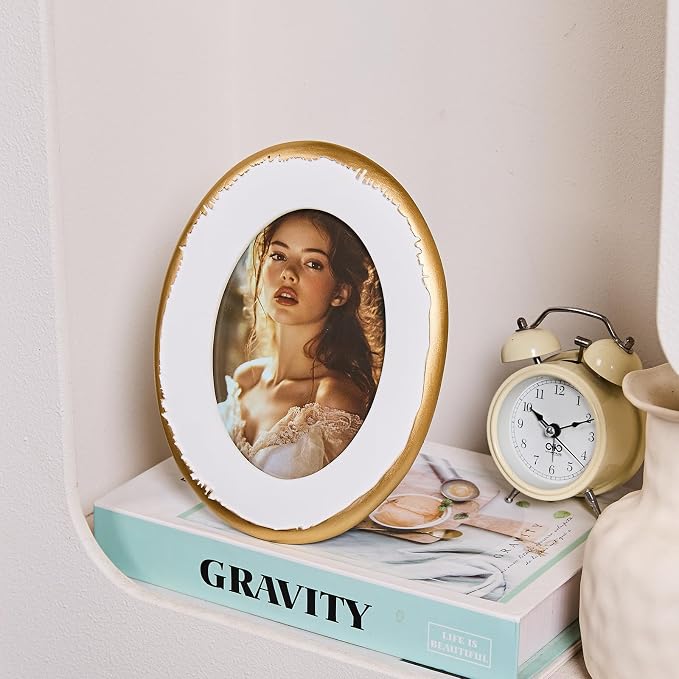 4x6 Oval Picture Frame, Ornate Photo Frame White & Gold, Hand-Crafted Resin - Image 4