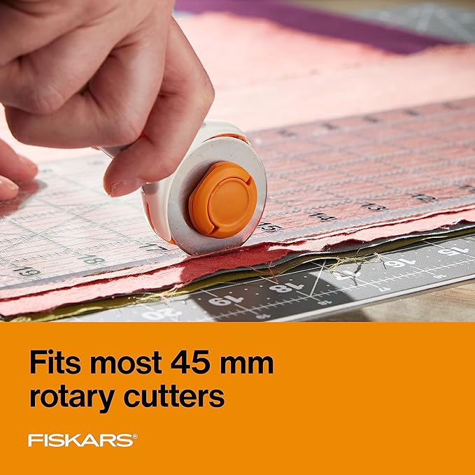 Fiskars 45mm Titanium Rotary Blades - Image 2