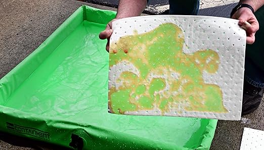 FlashDry Oil Absorbent Pads – High Absorbency of Oil-Based Liquids, Water-Repellent, Tear-Resistant, Premium Mats, Ideal for Garage, Driveway, Automotive, Marine Use, 17.5” x 13.5”, 100-Count Box